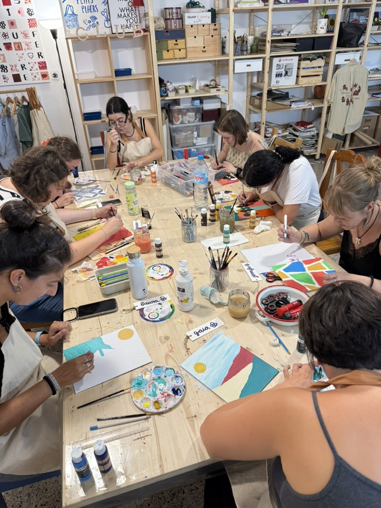 Fotografia de les participants del club tallerets